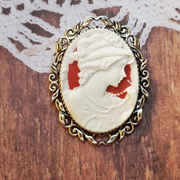 White and Red Flapper Cameo Leaf & Scroll Style Silver Brooch