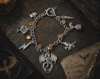 Bracciale con ciondolo ispirato al Dragon War College / Per gli amanti dei libri