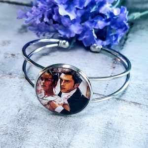 Kate and Anthony Bridgerton Inspired Cabochon Bracelet  | Silver