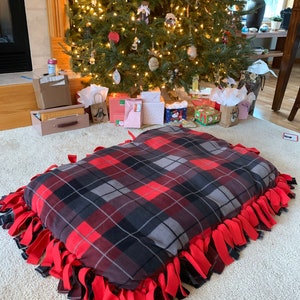 Tied & Tufted Fleece Dog Bed