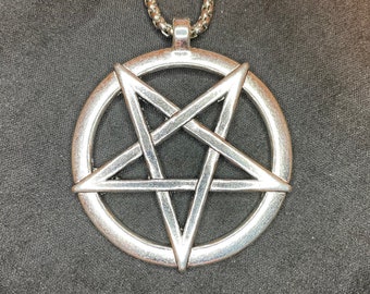 Large Pentagram Intertwined Pentacle Star Circle Stainless Steel Pendant Necklace Satanic Wiccan Pagan Occult Jewelry Best Gift - Silver