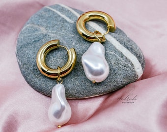 Pearl Hoops | Pearl Huggie Earrings | Pearl Earrings | Pearl Hoops | Bridesmaid Jewelry Pearl Drop Earrings | Pearl Dangle Earrings DE01