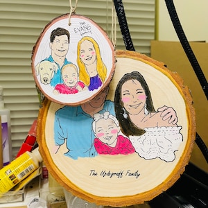 Personalized Family Portrait Wood Slice Ornament – Hand-Painted Custom Cartoon Illustration | Unique Gift