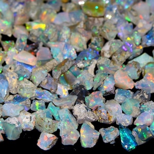5 Stück Welo Opal Rohe - Natürliche Multi-Fire Edelstein Kristalle