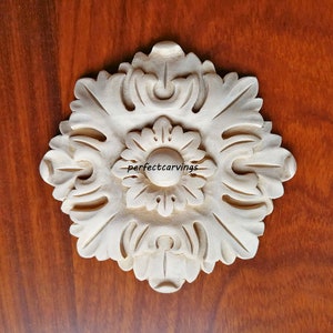 Pair of   Leaf Badge Shape Carved Furniture  Rosette Onlay