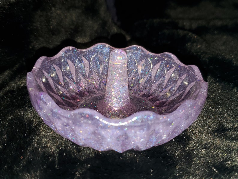 Purple Pearlescent Holographic Ring Dish