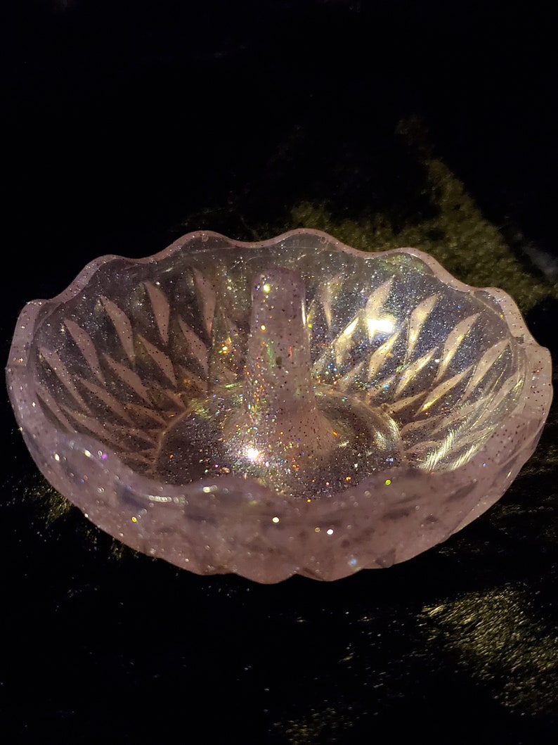 Purple Pearlescent Holographic Ring Dish