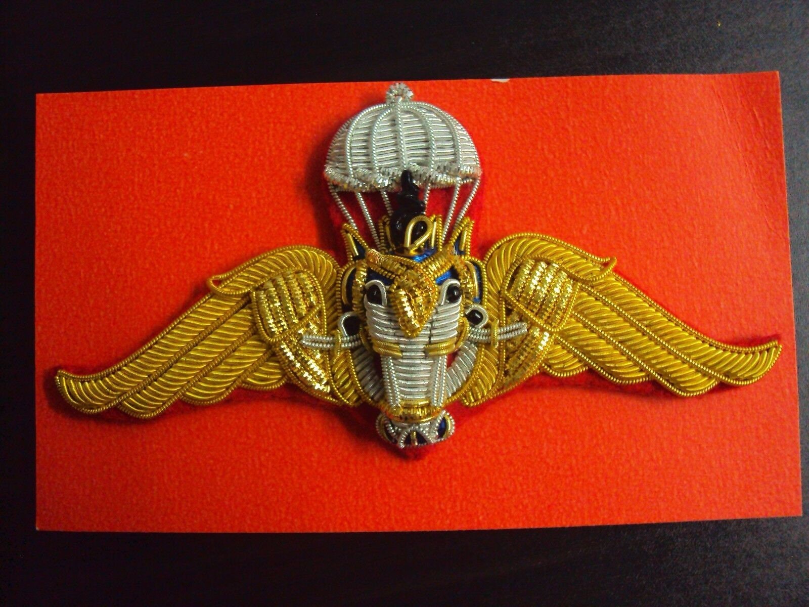 ピンバッジ Old Royal Thailand Army Master Parawing pin Airborne wings Militaria 