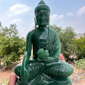 Australische Jade Buddha Schnitzerei, Naturstein Buddha, Jade Stein Skulptur, Meditation Dekor, spirituelles Geschenk, Zen Dekor