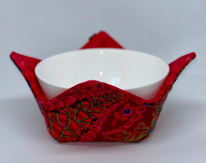 Microwave bowl cozy, one reversible hot soup bowl holder. 100 percent cotton.  Australiana designs & Sets of 4 in separate listings.