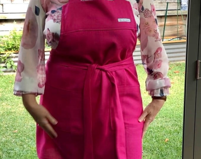 Pure Linen Apron, one size fits all Medium to Large. Waist tie straps to tie at front or back. Size M-L