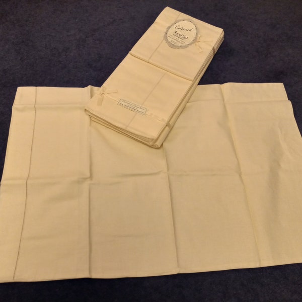 Vintage Cotton Sheet Set, included, Pair Flat Singles and Pair Pillow Cases. "Housewifery" Sheets, Pale Yellow Northern Ireland, Unused