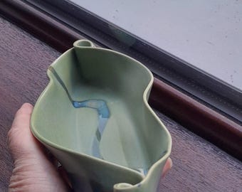Hilborn Olive Dish. Studio Pottery Canada.