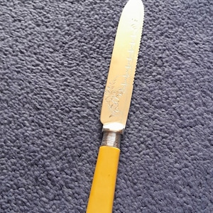 Vintage Silver Plated Cake Knife. 1920&#39;s English Silversmith Yates Brothers.