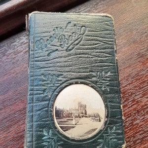 Vintage Faux Leather Needle Pouch.