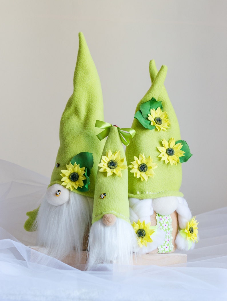 Summer Gnome Decor