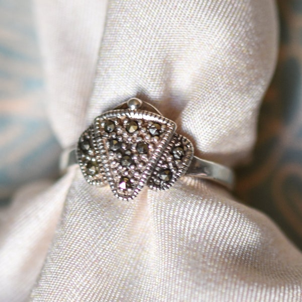 Vintage sterling silver and marcasite art deco style ring | US 7 size UK size N | late 20th century | sterling 925 | gift for her