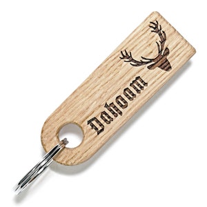 Holz Schlüsselanhänger Dahoam - edler Taschenanhänger für Damen und Herren - Wood Keychain mit Hirsch Gravur - in edler Geschenkbox