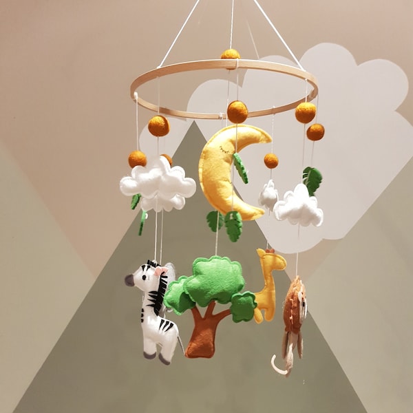 Baby Mobile Neutral / Safari Animals Mobile / baby mobile clouds / Cot baby mobile - Felt Mobile - lion, hippo, giraffe, zebra