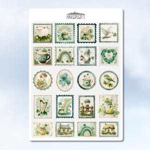 Könnte beinhalten: Ein Set aus drei Keramikbechern mit gesprenkelter, matter Oberfläche. Die Becher sind in Creme-, Hellgrau- und Dunkelgrautönen gehalten. Jeder Becher hat ein schlichtes, minimalistisches Design und einen abgerundeten Henkel.