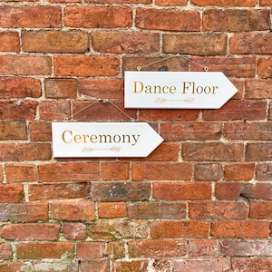 Personalised Wedding Direction Arrow | Custom Wedding Décor | Wooden Arrow For Wedding Ceremony, Dancefloor etc. | Directional Event Signs