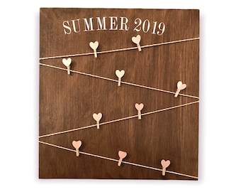 Customisable wooden photo display board | Photo Collage