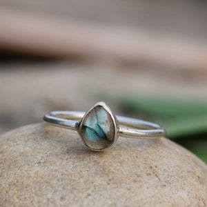Natural Labradorite Ring - Labradorite  Ring - Handmade gemstone Ring - Silver Ring - Gift to her Ring - Simple Silver Ring - Silver Jewelry