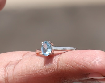 Anillo de topacio azul natural - Anillo de plata de ley 925 - Anillo de topacio azul, piedra de nacimiento - Anillo de regalo - Joyería de topacio azul - Anillo de piedra de nacimiento