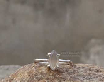Natuurlijke grijze maansteenring - 925 zilveren ring - grijze maansteen sieraden - gefacetteerde maansteenring - marquise maansteenring - maansteenring