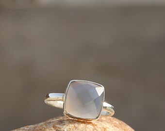 925スターリングシルバーリング - 天然グレーアクアカルセドニーリング