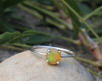 Natural Ethiopian Opal Ring - 925 Sterling Silver Ring - Birthstone Opal Ring - Opal Prong Ring - Opal Jewelry - October Birthstone Ring