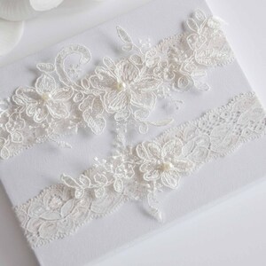 Ivory Wedding Garter, Wedding Garter , Ivory Beaded Lace Garter Set