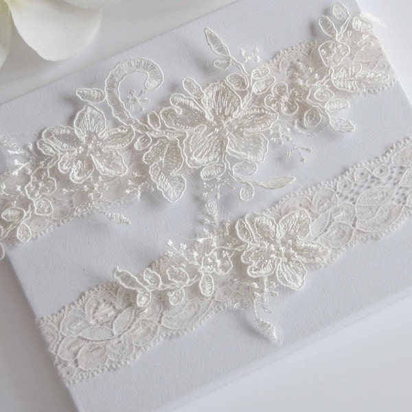 Ivory Wedding Garter, Wedding Garter , Ivory Beaded Lace Garter Set