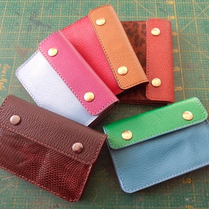 PORTE-CARTES en cuir véritable modèle unique artisanal triple compartiment