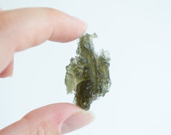 4,75 g Rare Besednice Moldavite (original Besednice Jezkovna) | Raw natural Czech Moldavite | Angel chime | Old collection (mined in 2006)