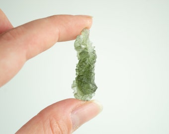 Besednice Moldavite 2,88 g |  Exclusive Moldavite from Besednice Jezkovna mined in 2006 | Raw natural Czech Moldavite | Angel chime