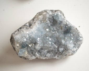 Celestite geode cluster from Madagascar - 371 gram | Lush blue crystal top AAA quality