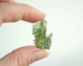 Besednice Moldavite 2,60 g |  Exclusive Moldavite from Besednice Jezkovna mined in 2006 | Raw natural Czech Moldavite | Angel chime