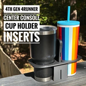 2003-2009 Toyota 4Runner 4:e generationen Mugghållarinsats i mittkonsolen 3,3” diameter Hål: Telefonhållare, Passar Yeti 32oz