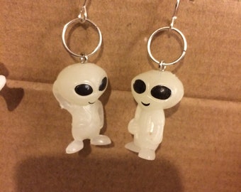 Novelty Earrings, Glow-in-the-dark Space Aliens