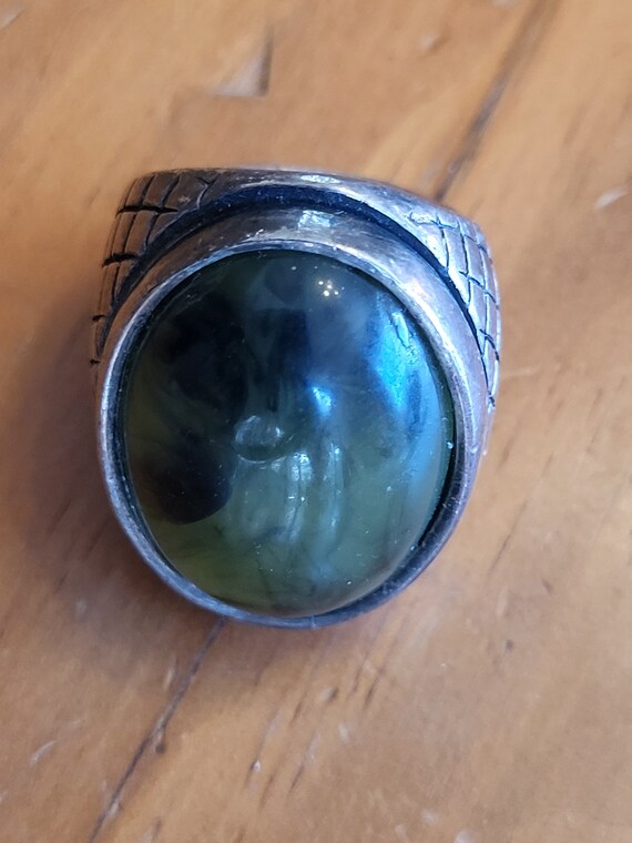 Vintage Men's Green Stone and Pewter Ring
