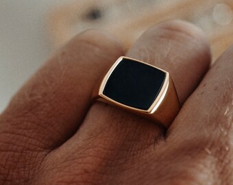 Signet Ring Men Gold handmade ring black onyx stone 925 sterling silver gold plated polished square | Sprezzi Fashion Men's Jewelry