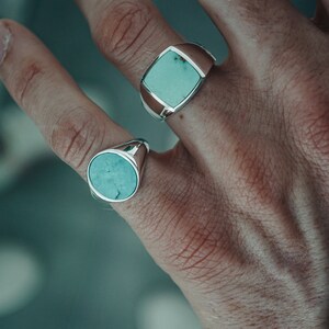 Signet Ring Men Silver handmade ring round with stone turquoise 925 sterling silver pinky oval polished noble modern men's jewelry