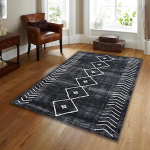 Kilim vintage rug 4 x 3 ft hand woven veggie dyes – The Rug Merchant