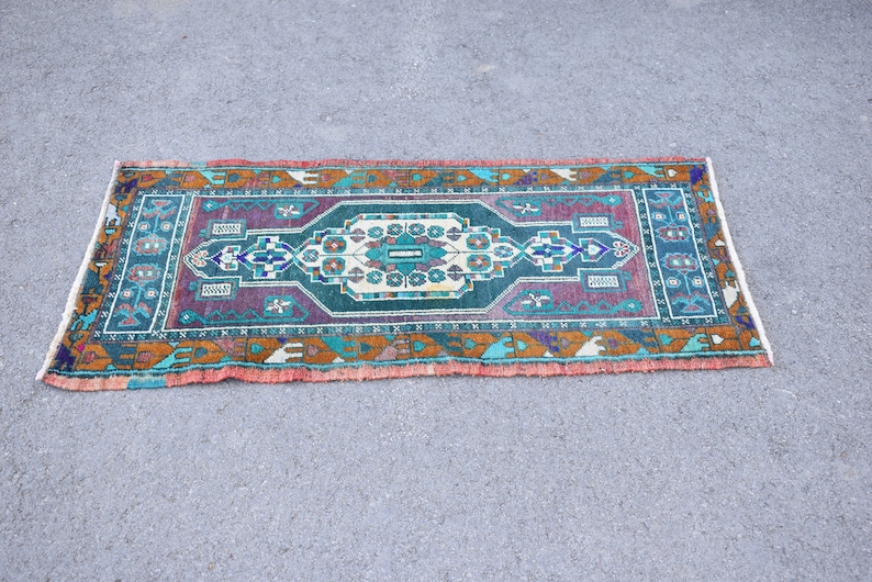 Oushak Rug 1.6x3.3ft Vintage Anatolian Rug Runner Rug Aztec Rug Turkish Rug Green Rug Small Size Runner Rug Purple Rug Entryway Rug