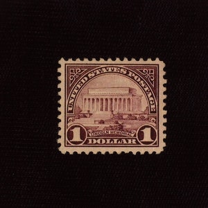 HS&C: Scott #571 Mint Fresh rich color. vf/xf NH Stamp