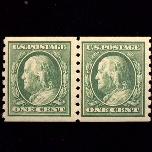 hs&c Scott #392 1c Franklin Choice pair. Mint VF NH US Stamp