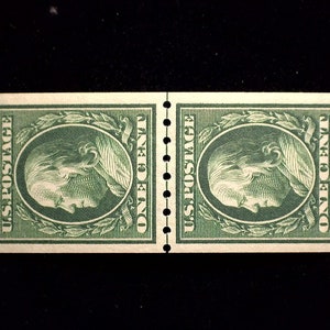 hs&c Scott #390 1c Franklin Choice joint line pair. Mint XF NH US Stamp