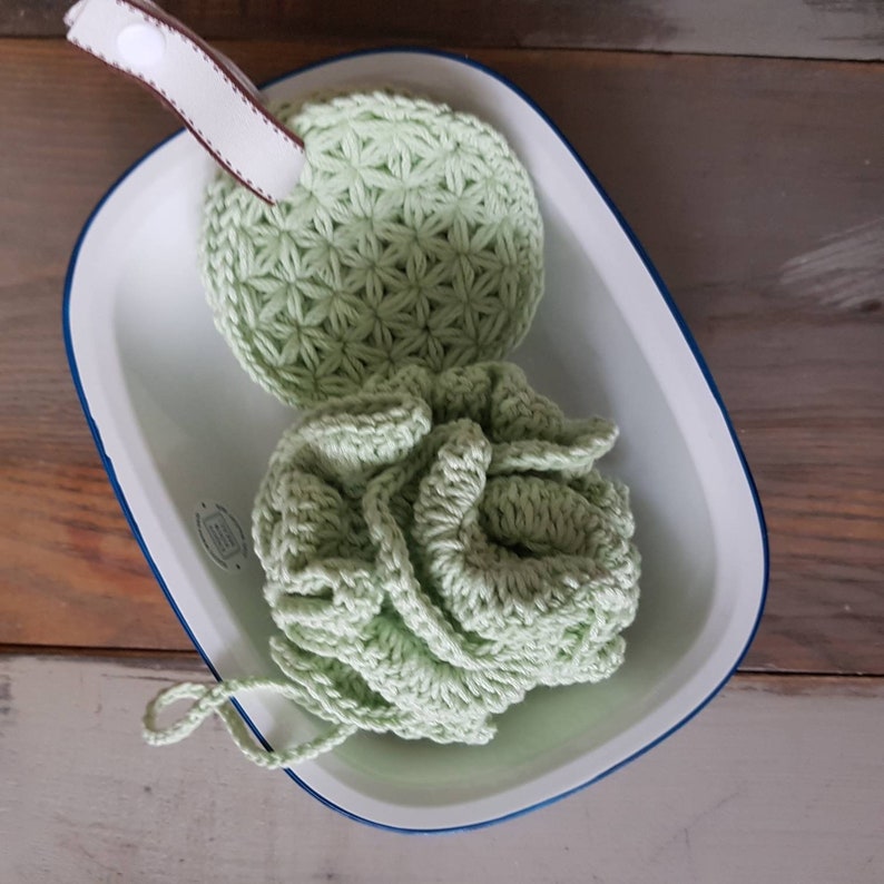 crochet shower pouf and 3 face scrubbies in baby green color