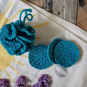 crochet shower pouf and 3 face scrubbies in deep green color